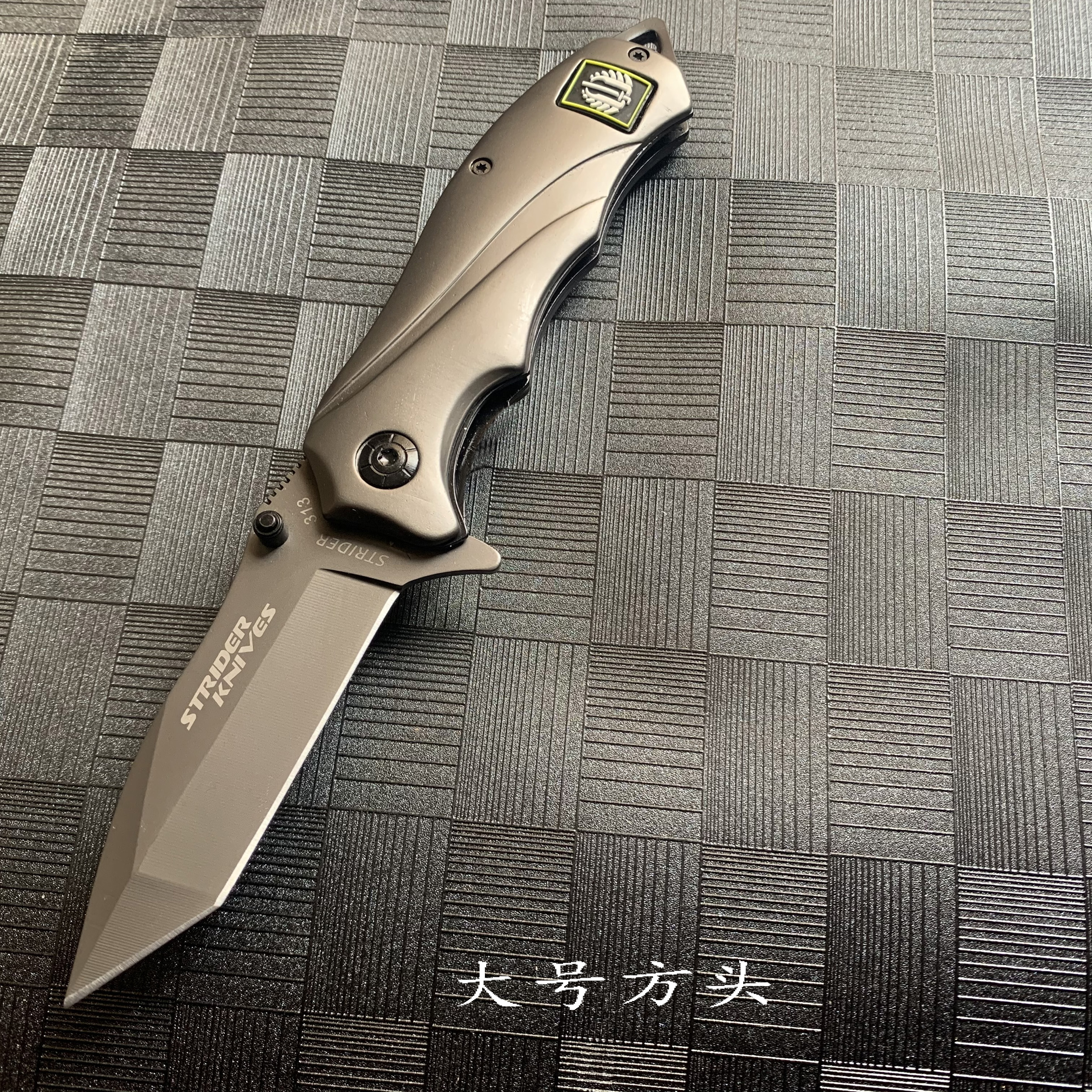 Large Square Headoutdoors multi-function Folding knife Cold weapon pocket knife Self defense Wilderness survival knife sharp Saber field use Fruit knife