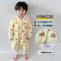 Зрелище в середине медведей, чтобы сохранить теплый хлопок хлопка хлопка