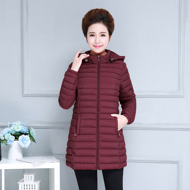Áo khoác mùa đông bông mẹ nạp mới áo khoác giữa và tuổi già xuống bông của phụ nữ phần giữa cộng với phân bón cộng với kích thước bông áo khoác giải phóng mặt bằng