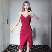 Đêm thị trường của phụ nữ 2018 mới của Hàn Quốc phiên bản của V-Cổ thấp cắt dây đeo off-the-vai nếp gấp không thường xuyên chia túi hip dress