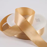 4 см в ширину золотого шампанского длиной 90 метров