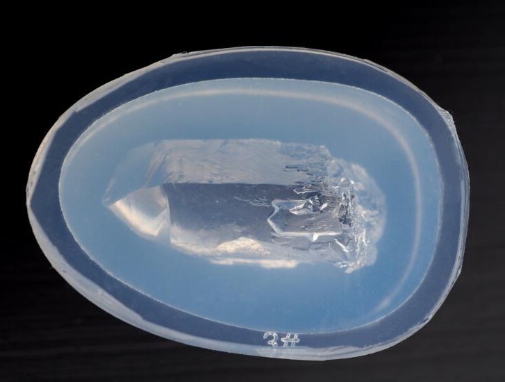 Milky Whitediy Gutta percha transparent silica gel mould Crystal Glue  mould silica gel mineral Spar Crystal Cluster transparent mould