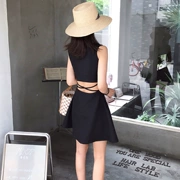 Mùa hè mới đơn giản màu rắn slim slimming dress thời trang tính khí máy cẩn thận tiếp xúc với eo nhỏ váy đen Một từ váy