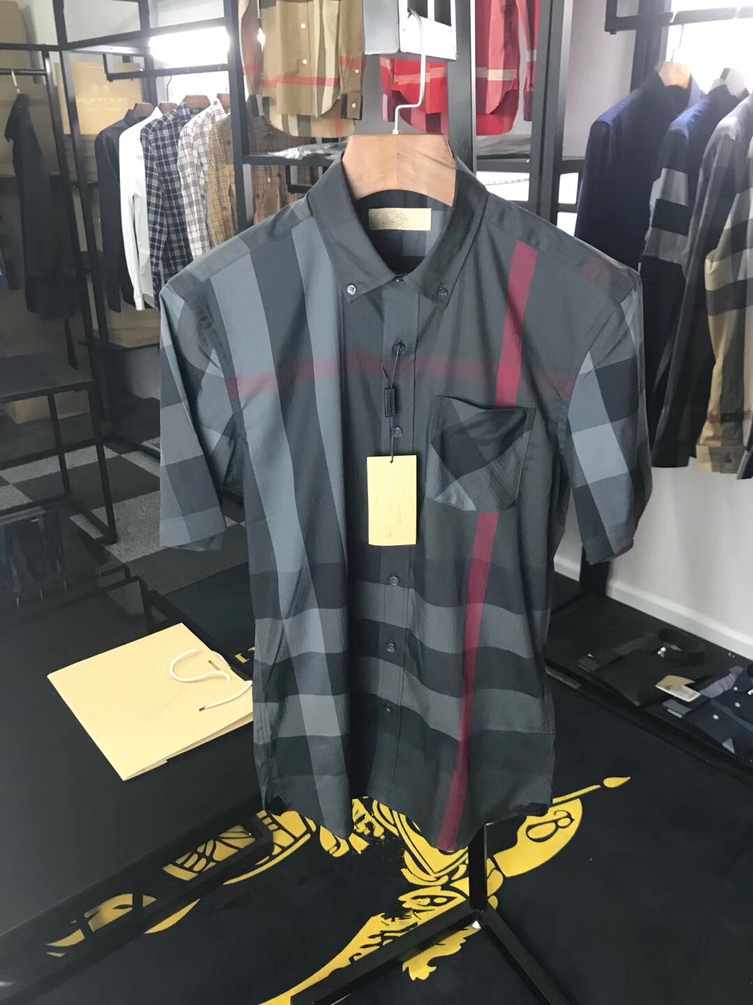 Charcoal Greynew pattern Europe and America lattice shirt men's wear home Short sleeve lovers classic letter rainbow Britain Check pattern Big size shirt b