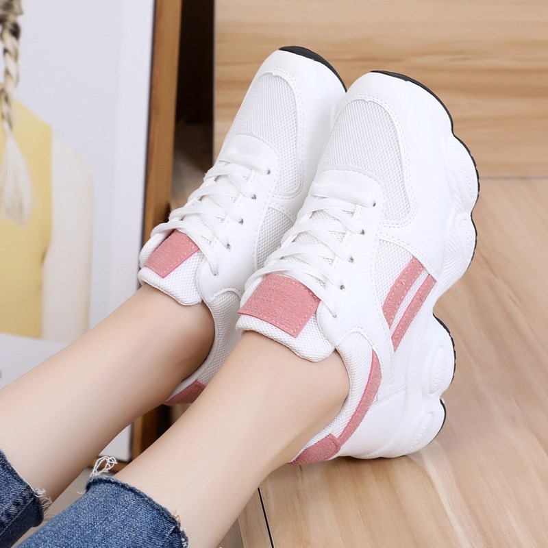 underpronation running shoes womens