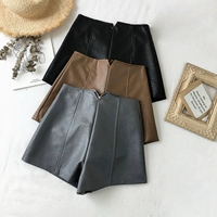 Quần short nữ mùa thu 2018 mới Hồng Kông hương vị retro eo cao Quần da PU cao eo thẳng tính khí Quần short quần short da nữ mới