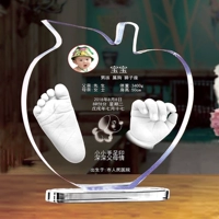 Богатый и пинги хрустальный скульптор