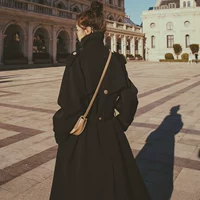 Черный длинный осенний плащ, пальто, средней длины, в корейском стиле, яркий броский стиль