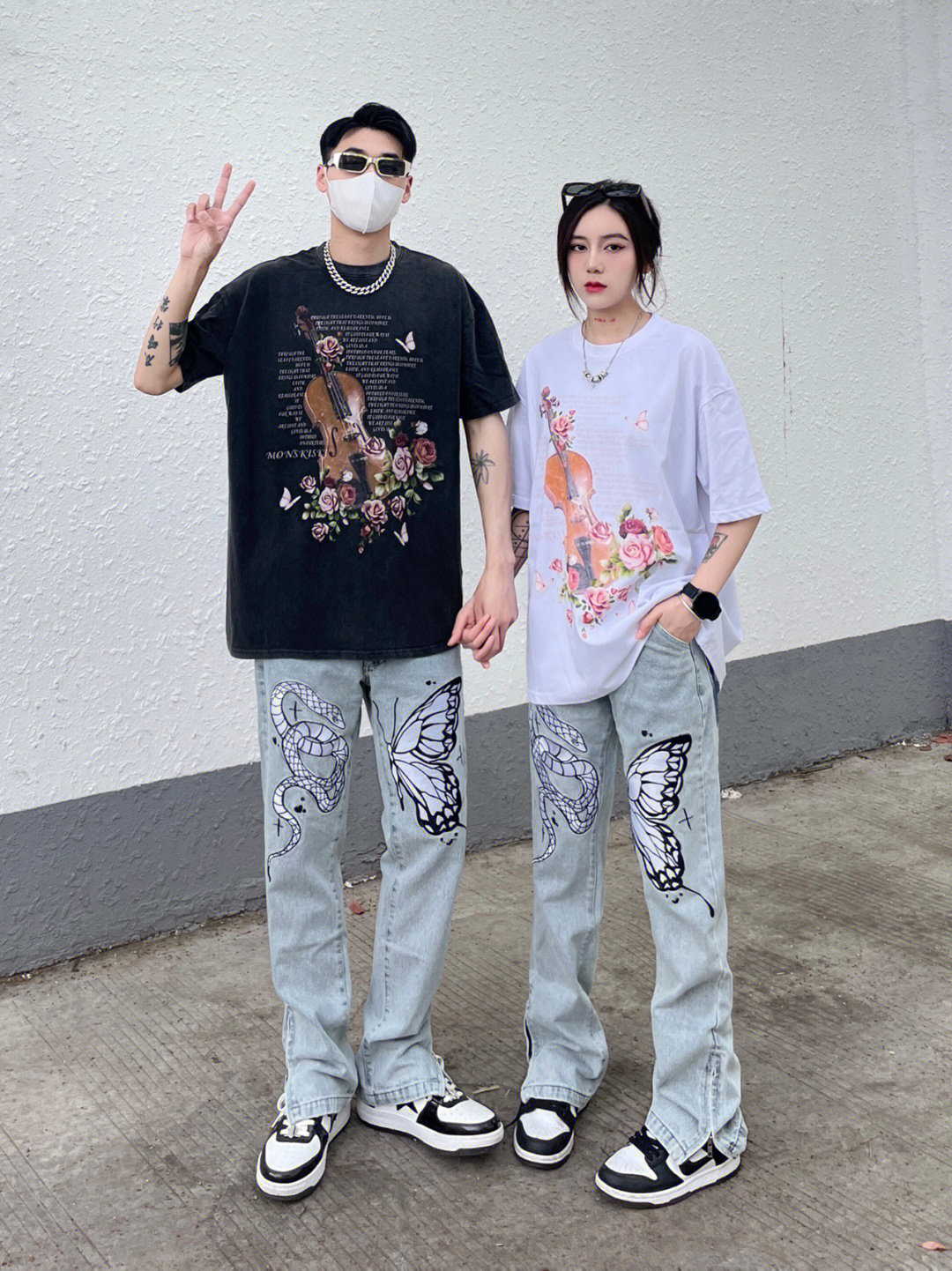 American high street hiphop retro embroidered jeans for men, loose and versatile zipper micro flared casual couple trousers