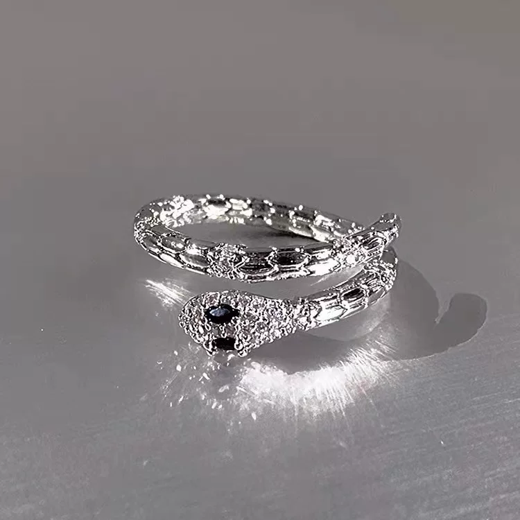 Small design ring, fashionable accessory, light luxury style, high-quality style, for beloved, simple and elegant design, on index finger