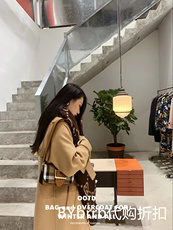 Заказной рюкзак 适用于burberry/巴宝莉buckle ins风复古搭扣小方包女格纹风琴包 Burberry/buckle