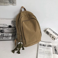 卡其色带小青蛙