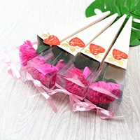 Подарочная коробка гвоздика (розовая красная)