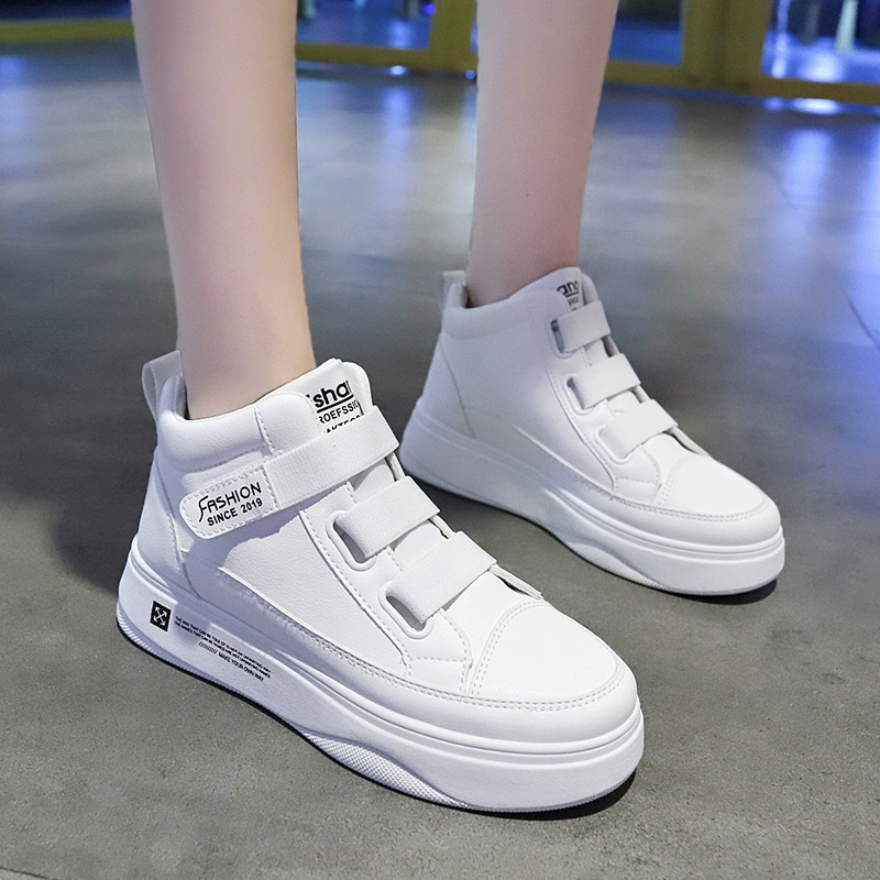 Mùa xuân 2020 giày trắng đế bằng cho học sinh giày thông thường hoang dã Giày cao thể thao Hàn Quốc Giày cao gót nữ Velcro - Giày cao gót