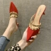 Nửa đỏ nửa ròng Bao Đầu dép dép nữ dép Muller chỉ giày nửa dép thời trang đinh tán nữ Waichuan cao gót - Dép Dép