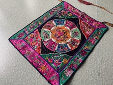 Miaoxiu 苗族手工刺绣老绣背带绣片 尺寸36x46