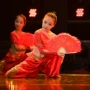 Trang phục múa trẻ vị thành niên, trang phục khiêu vũ của người hâm mộ, trẻ em và thanh thiếu niên, cho biết trang phục khiêu vũ trẻ em mạnh mẽ của quốc gia Trung Quốc - Trang phục trang phục dân dộc các nước trẻ em
