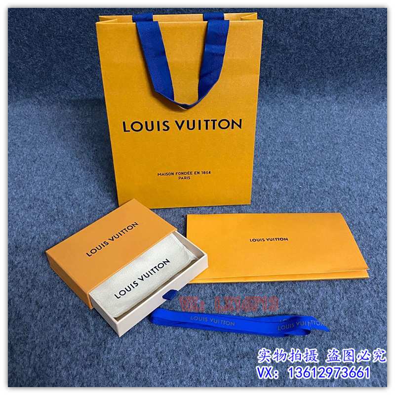 Full Set Of Original Jewelry Boxspecial counter original edition LV high-grade paper bag packing Bag belt clothes scarf wallet Dustproof bag Gift bag Gift box