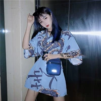 Ins super fire net red với Harajuku bf gió retro độc đoán in rồng lỏng lẻo đàn ông và phụ nữ tay áo ngắn thủy triều áo sơ mi trắng nữ