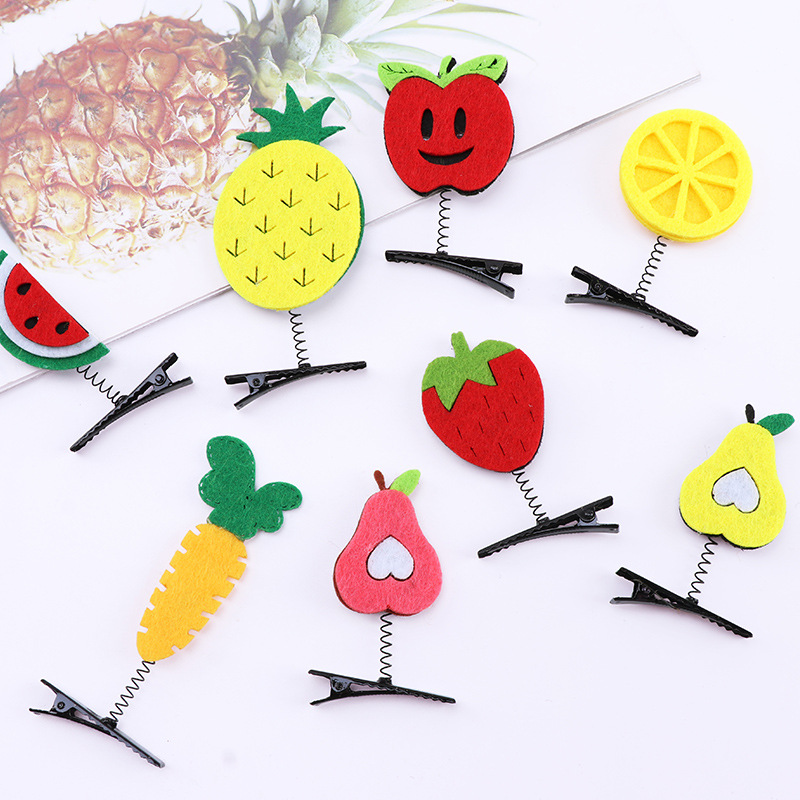 20 Cartoon HairpinsStall supply wechat Business Ground push Scan code Offline drainage Add people Internet celebrity Hot money Small gift Opening activity gift