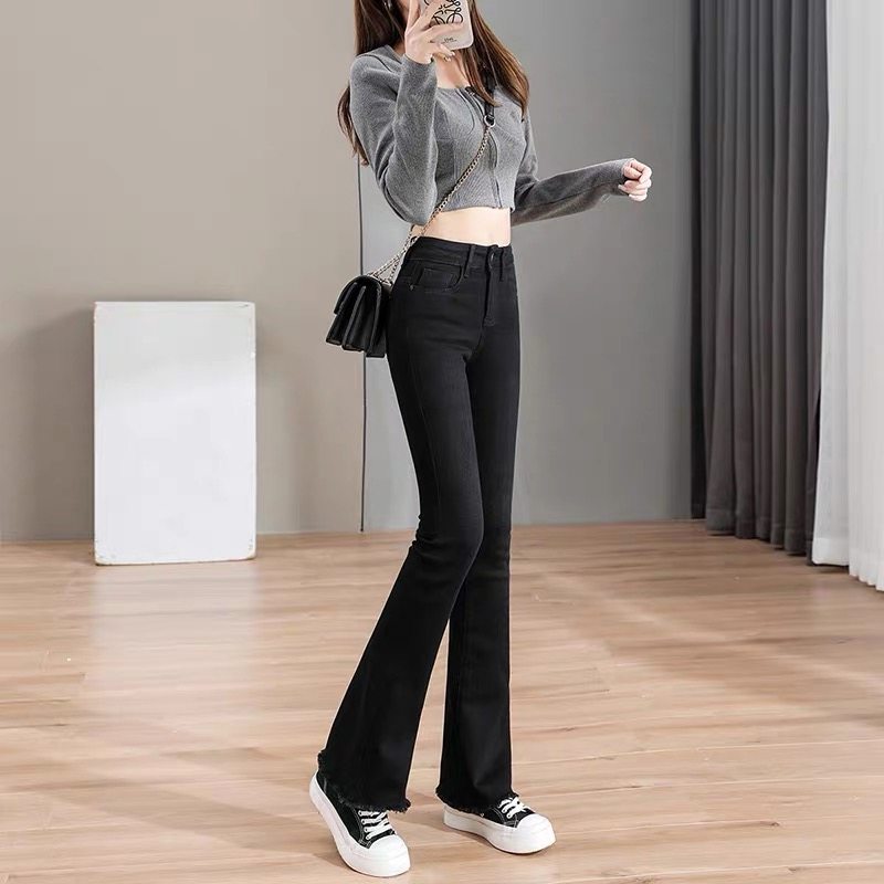 Black slightly flared jeans for women's summer 2022, a new and thin bestseller, high-waisted and slimming flared pants for women