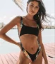 18 năm mới YY2018 mới in màu tương phản ren lộ ra openwork bikini một mảnh bikini áo tắm một mảnh - Bộ đồ bơi One Piece quần áo bơi liền thân