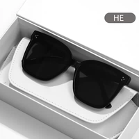 [Обновление HD] Он та же черная рама