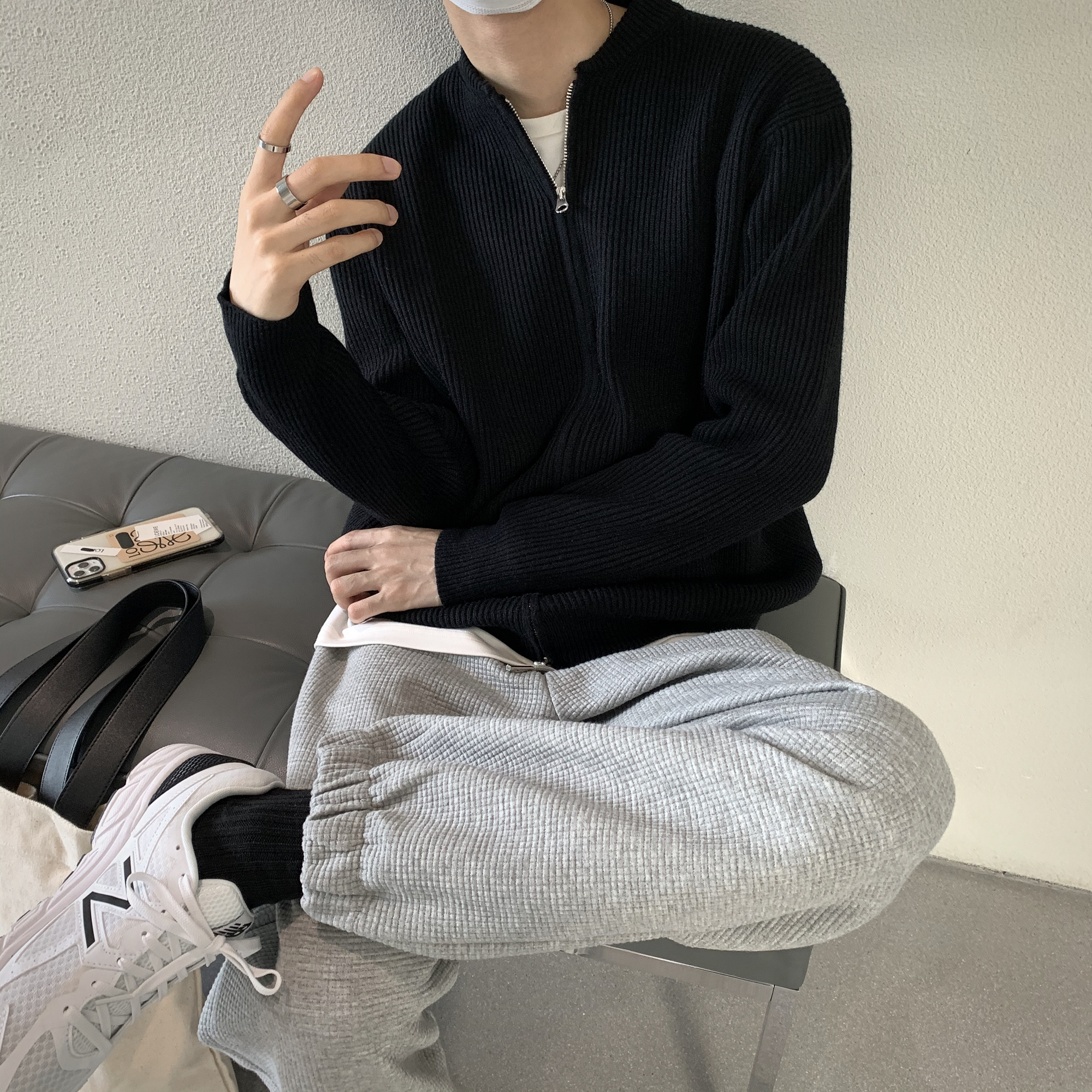 BlackOut of season Clearance # Spring and Autumn Simple leisure Black grey Sweater zipper Cardigan sweater loose coat men's wear trend