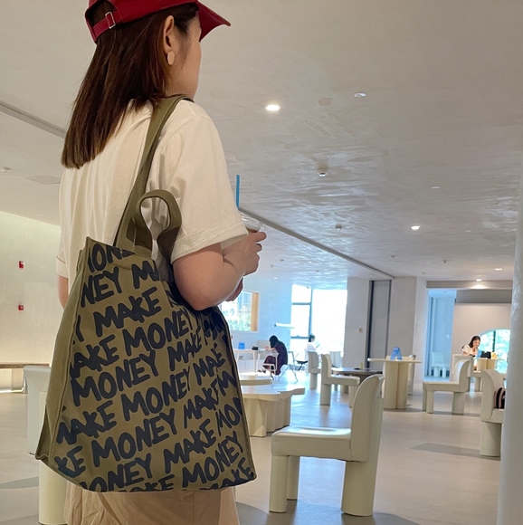 One Shoulder & ReservationLostChill-ins Japan and Korea handbag letter Graffiti personality Cool girl male Canvas bag bag Army green Tote Bag