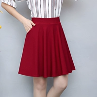 921 Wine Red 45 см имеет карманы