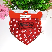 Отпечатки рук и ног, шарф