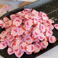 Большой тонкий кусок любить торт 10G в упаковке