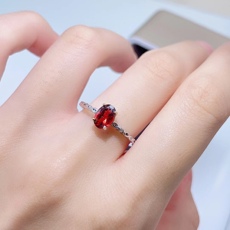 кольцо 天然石榴石戒指 925纯银镶嵌简约大气款宝石指环女可调节