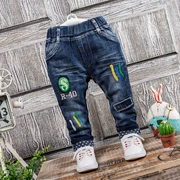 Quần áo trẻ em xuân hè 2019 Phiên bản Hàn Quốc của bé trai mới quần jeans đơn 1-2-3-4-5-6 tuổi quần vá thủy triều - Quần jean