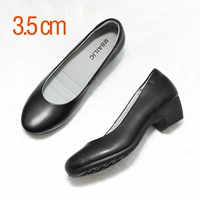 Черный каблук, высота (3,5 см), стандартная версия