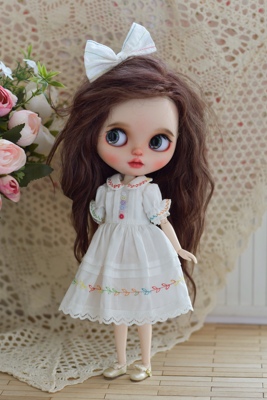 taobao agent The new tofu doll clothing BJD 46 points small cloth blythe dress gradient line white mandarin jacket