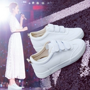2023 giày trắng tăng chiều cao phong cách mùa xuân mới giày nữ mùa xuân giày thể thao thông thường sang trọng một chân Velcro phù hợp với tất cả các trận đấu