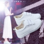 giày dép juno 2023 giày trắng tăng chiều cao phong cách mùa xuân mới giày nữ mùa xuân giày thể thao thông thường sang trọng một chân Velcro phù hợp với tất cả các trận đấu sandal nữ