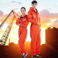 Оранжевая шляпа, соединяющая одежду для тела