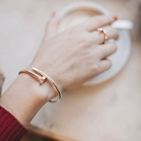 Золотой браслет, аксессуар, в корейском стиле, не выцветает, 18 карат, розовое золото, японские и корейские, простой и элегантный дизайн, для влюбленных