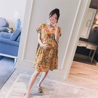 Thai sản mặc 2018 mùa hè mới Hàn Quốc phiên bản của v- cổ có thể được vú- in hoa dây thắt lưng băng thông lỏng một phiên bản của phụ nữ mang thai ăn mặc shop quần áo bầu