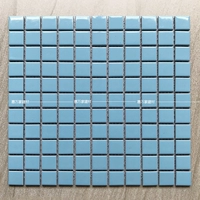 Светло -голубой свет