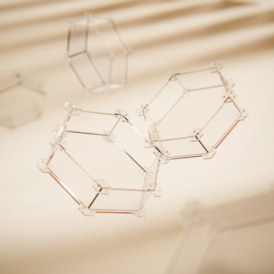 taobao agent Move the hexagonal clay machine, the Q version of the figma full transparent magnetic suction unlimited expansion stitching display box