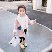 Cô gái mùa thu đông cộng với áo khoác nhung 2018 mới cho bé gái mùa đông quần áo nữ trẻ em nước ngoài dày nhung hươu thủy triều