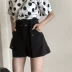 Dora Chaoren Hall Hồng Kông hương vị retro chic ve áo polka dot voan shirt + hoa 苞 quần short giản dị phù hợp với nữ mùa hè Bộ đồ