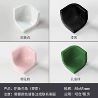 Обратите внимание на цвет углового угла угла