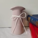Розовая керамическая ваза