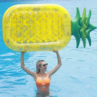 Последовательный ананас плавучий ряд