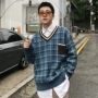 2018 mới kẻ sọc retro áo len lỏng cổ chữ V xu hướng nam phiên bản Hàn Quốc của áo len xu hướng xu hướng thu đông áo hoodie nam