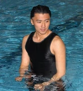 Áo tắm nam skinny đen mới - Nam bơi đầm